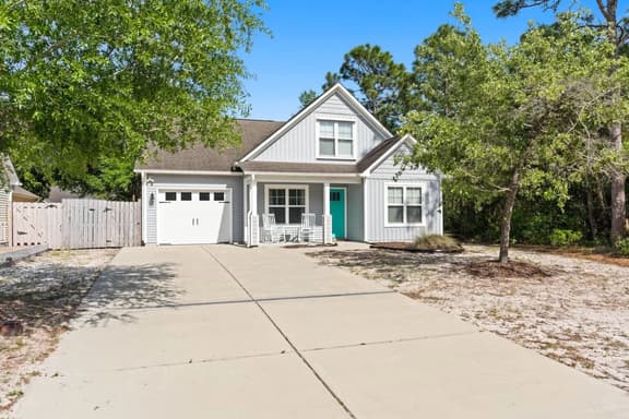 3 Buoys on Second𓇼Sleeps 10+Game Room+Spacious - Image 1